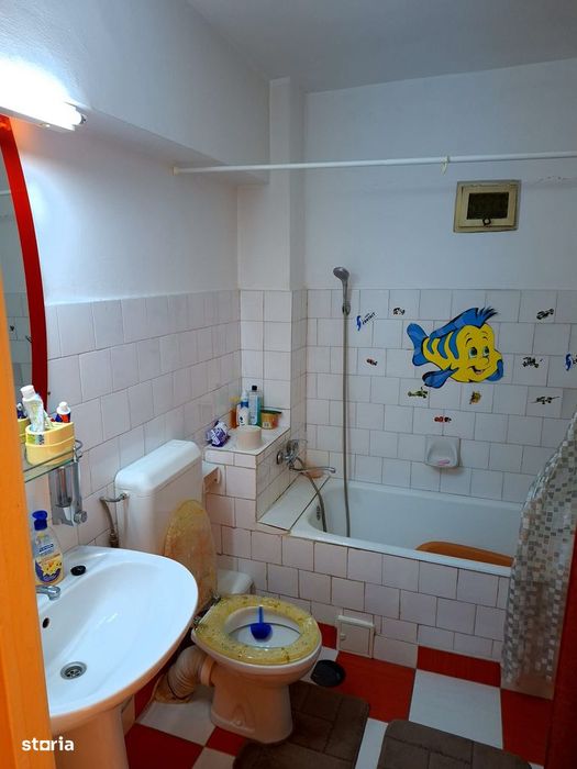 4 camere PITEȘTI , Decomandat , Amplasament DEOSEBIT, negociabil !