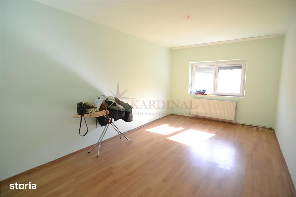 Exclusiv apartament 3 camere decomandat etajul 2 Racadau