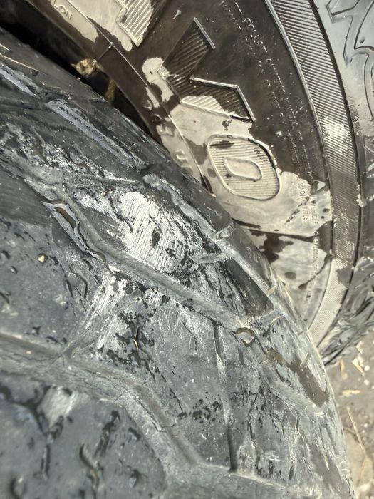 Продам шину 235/75/15