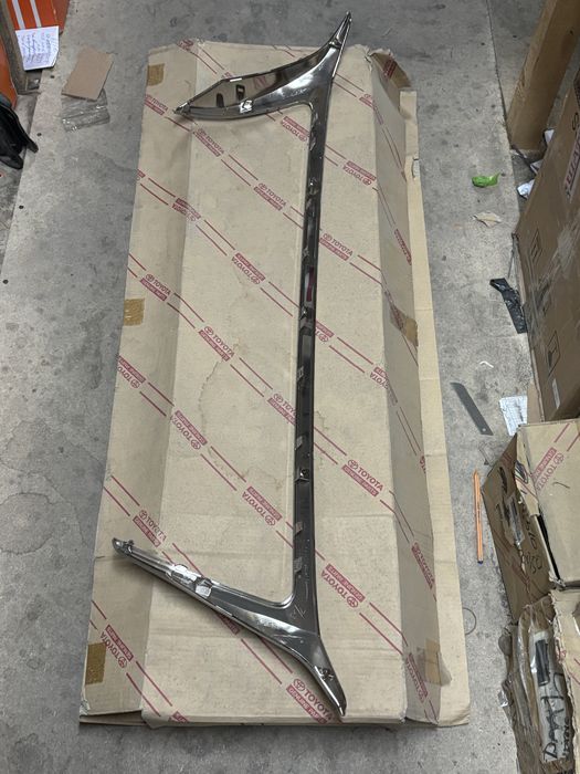 Хром решетки радиатора GX460