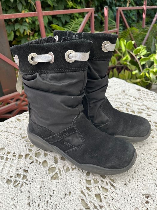 Брендовые сапоги на девочку 32,33,35р