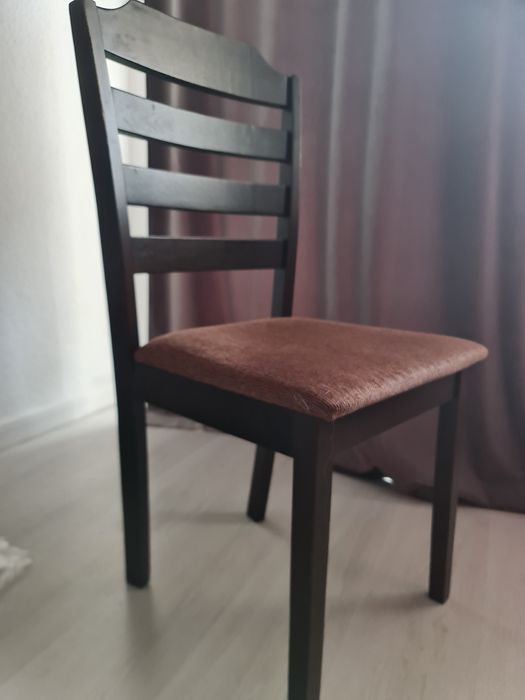 Masa bucătărie cu 4 scaune