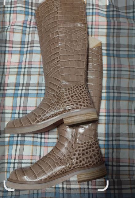 женские сапоги Sam Edelman Fable из крокодиловой кожи цвета кедра