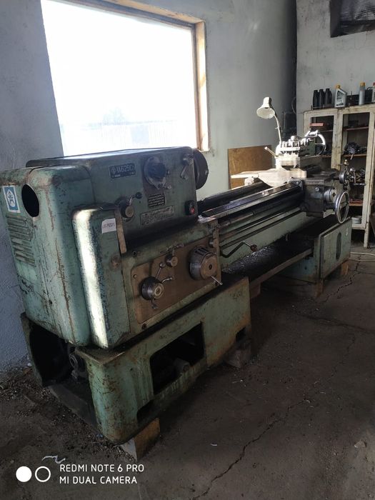 Токарный станок.