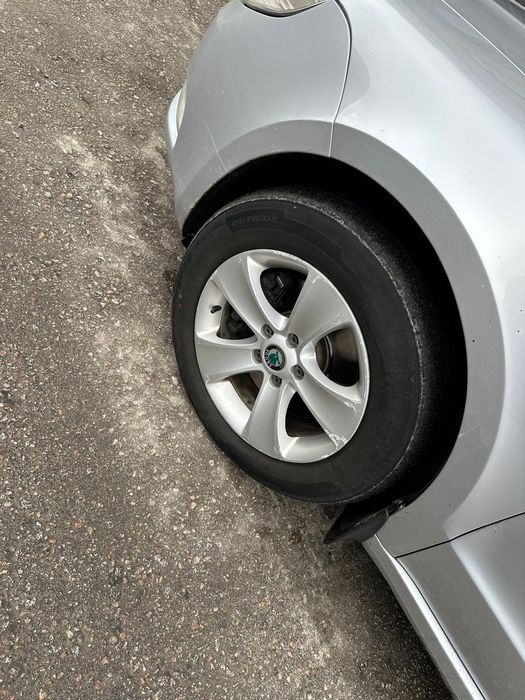 Продам автомобиль Шкода Суперб В6 Универсал