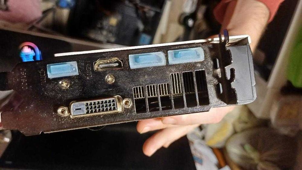 Vand rx 570 Sapphire