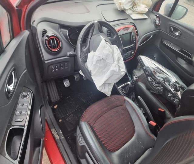 Buton geam stanga spate 829614619r Renault Captur 1  [din 2013 pana