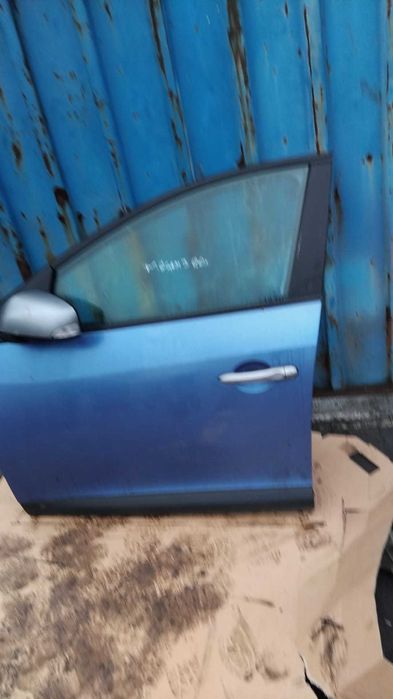 Usa stanga fata Renault Megane 3 an 2010