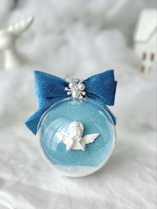 Ръчно изработелни и персонализирани коледни топки