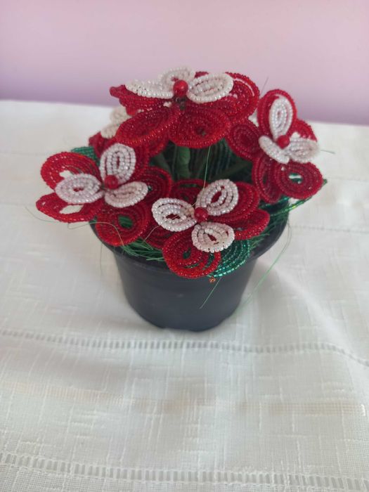 Дървета и цветя от мъниста