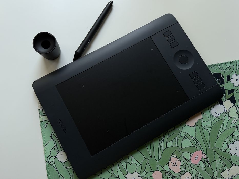 Tableta grafica Wacom Intuos Pro S