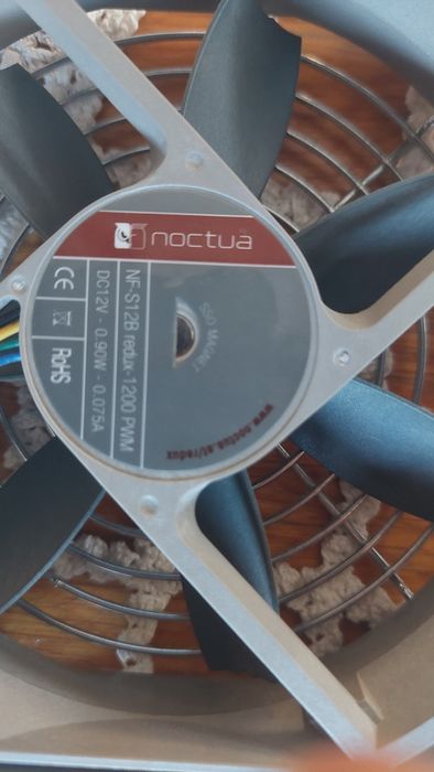 3 ventilatoare noctua NF-S12B redux-1200 PWM