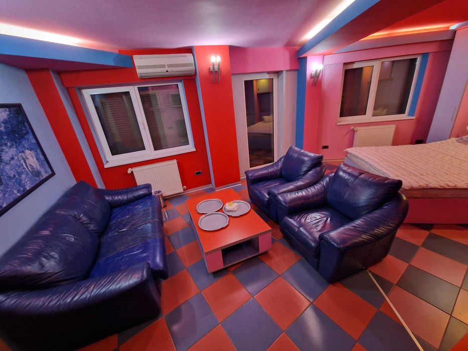 Vand set piele naturala canapea extensibila cu 2 x fotolii 2650 roni