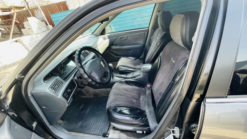 Продам машину срочно