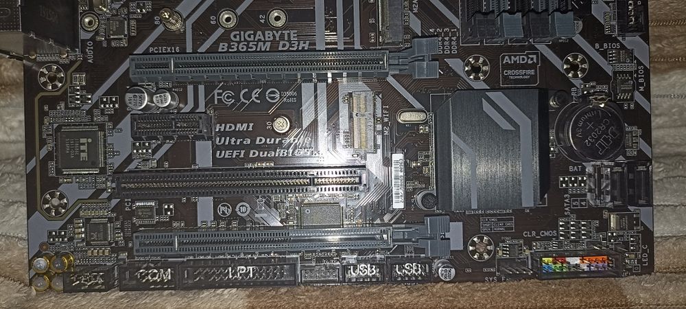 Комплект GIGABYTE B365M D3H + Intel Core i5-8600
