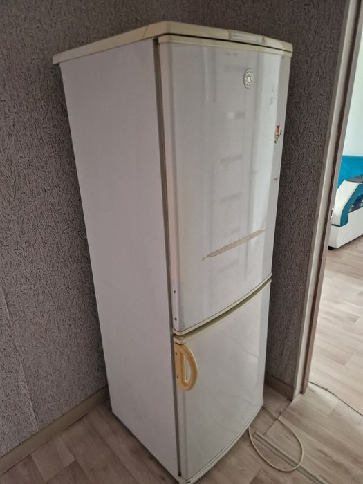 Холодилник продам