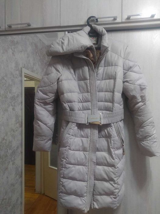 Красивая женская куртка