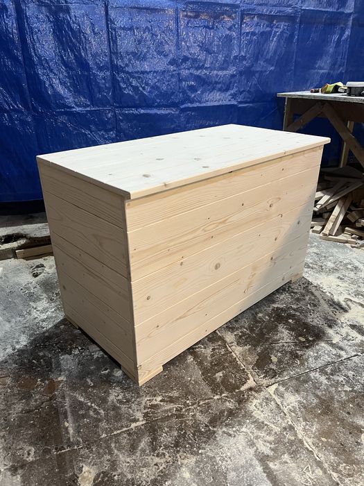 Ракла,сандък изцяло от масив