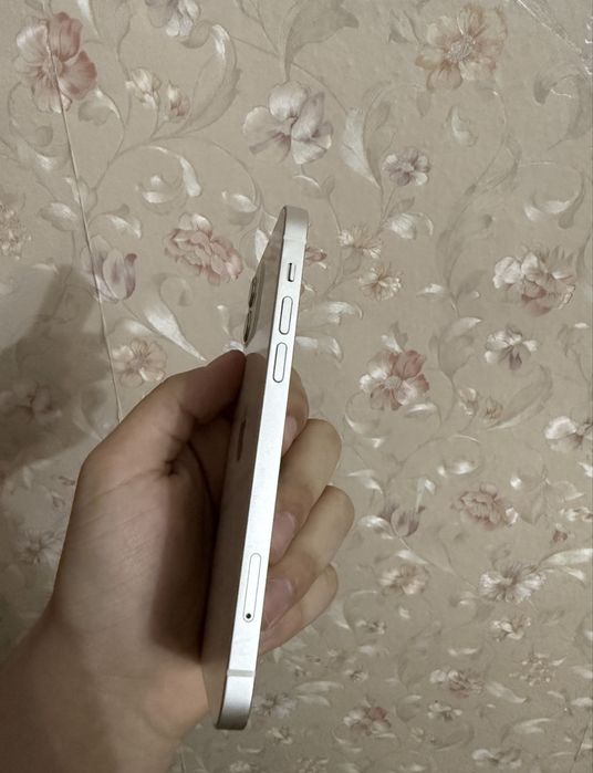 айфон 12 сатылады