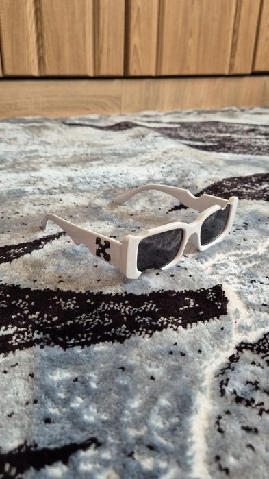 Ochelari de soare Off White Cady albi