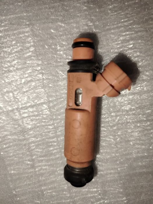 Продам топливные форсунки