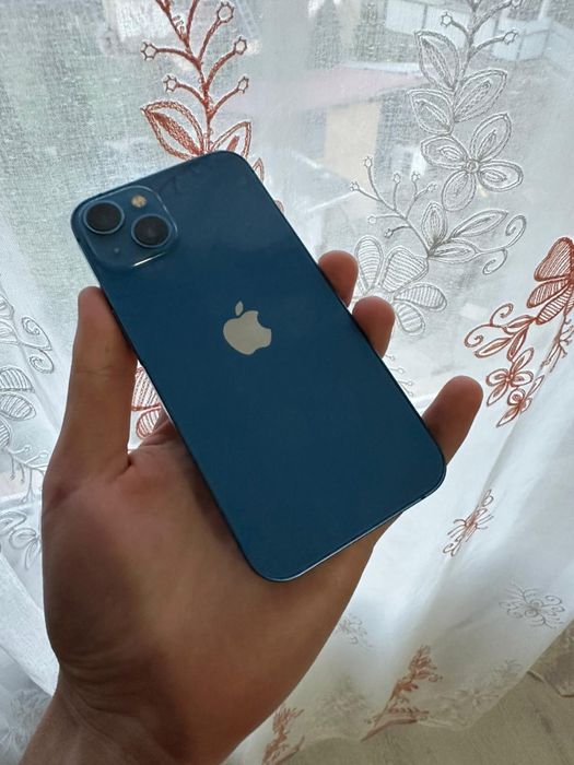 Vând Schimb iPhone 13 Blue 128 GB stare foarte bună