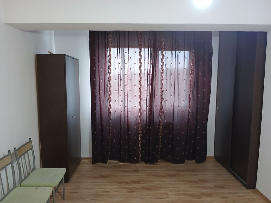 Închiriere apartament 2 camere bloc nou