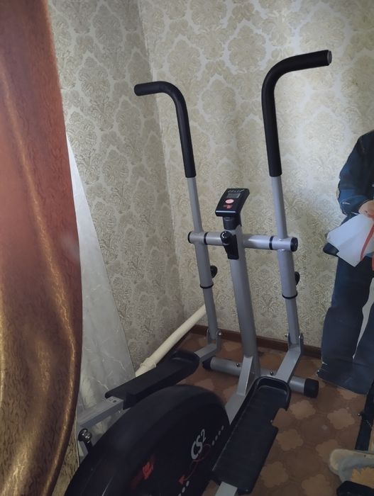 Беговой тренажёр