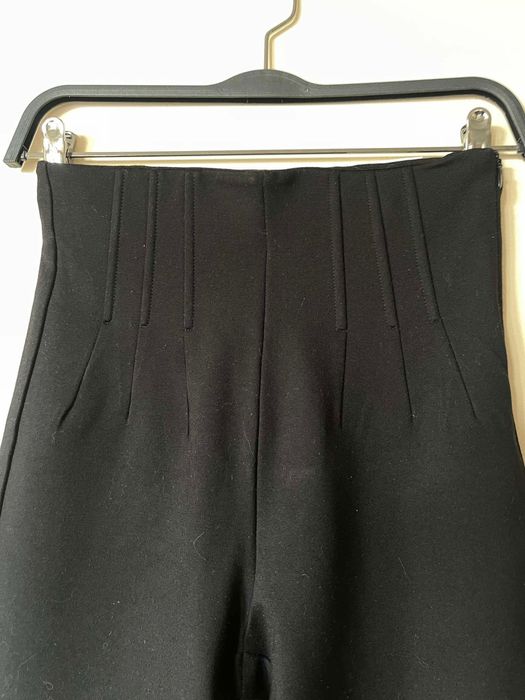 Дамски черен клин Zara