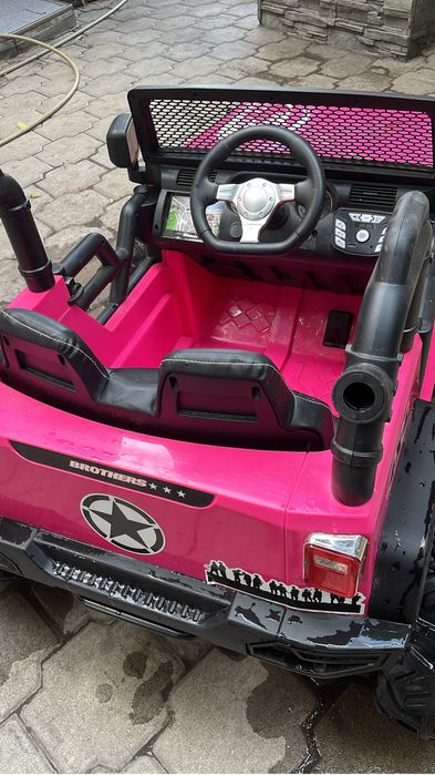 Электрическая машина детская