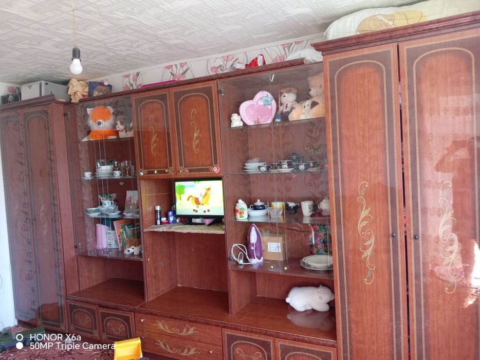 Шкаф стенка в гастиную