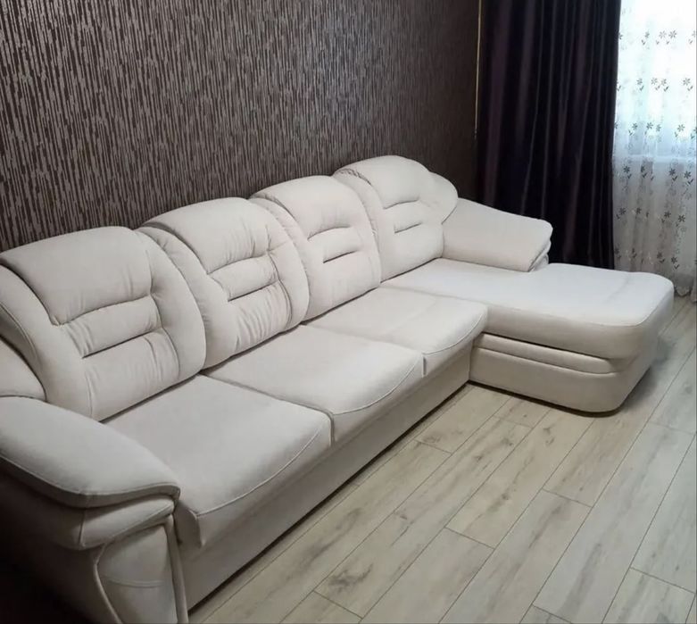 Перетяжка ремонт и реставрация мягкой мебели