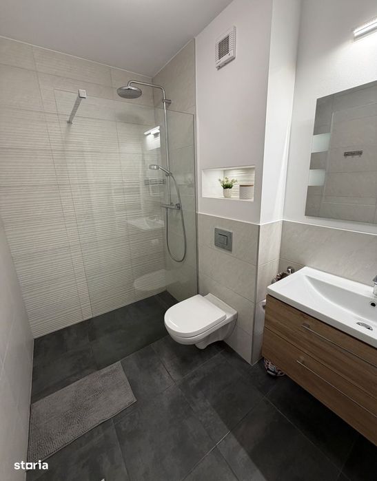 Proprietar inchiriez ap 2 camere Calea Turzii