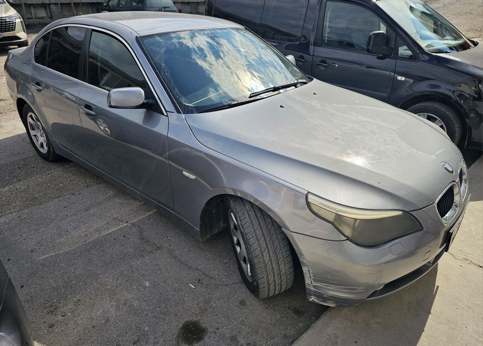 BMW 530d 2004г. 218к.с.