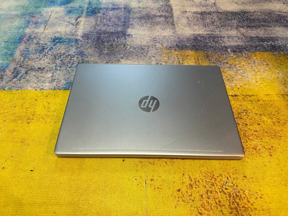 Laptop Hp pavilion 14, i5 gen 8, octacore , 8 gb ddr4, ssd 240 gb