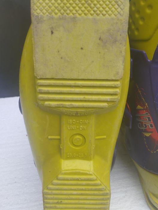 Детски ски обувки