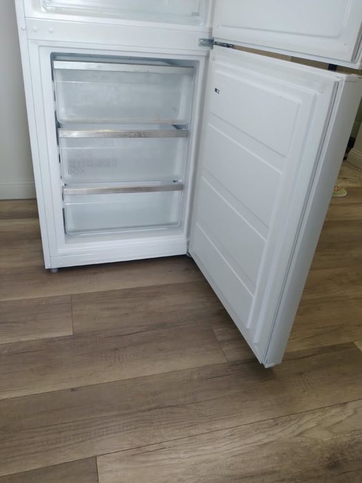 Холодильник Midea