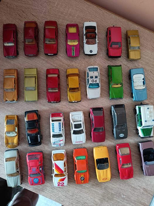 Стари метални колички мачбокс