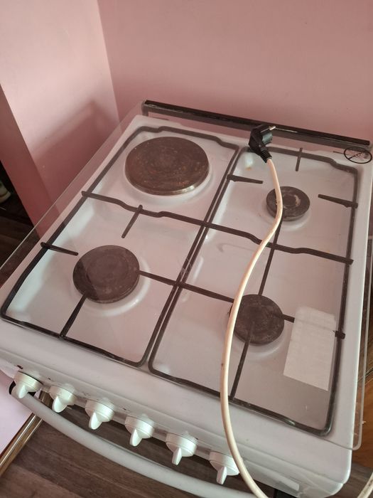 Отдам даром газовую плиту