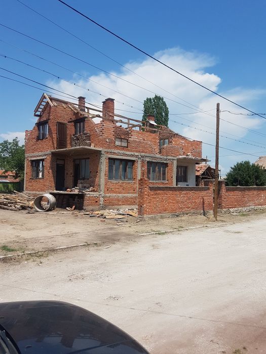 Ремонт на ПОКРИВ Изграждане на Покриви и Навеси.