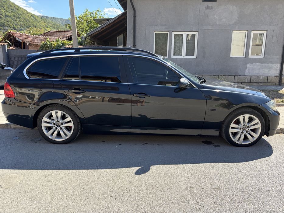 Продавам BMW 330xd e91