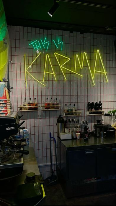 Неоновая вывеска