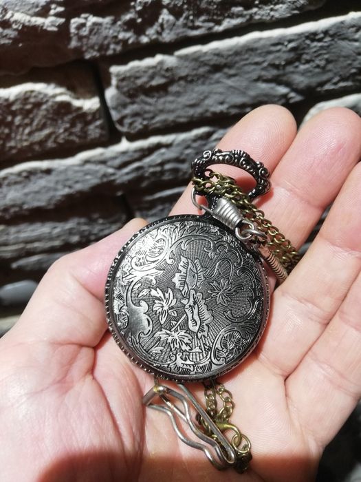 Продам часы карманные