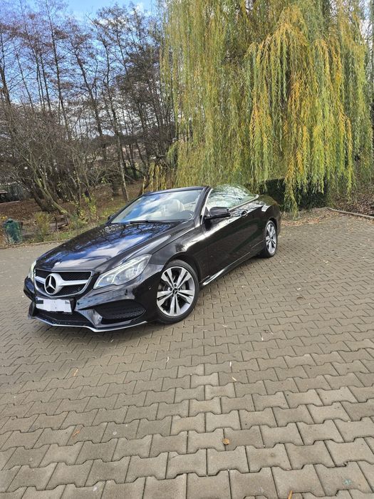 Mercedes-Benz E220 CDI Pachet AMG Cabrio

Pachet AMG

Faruri automate/