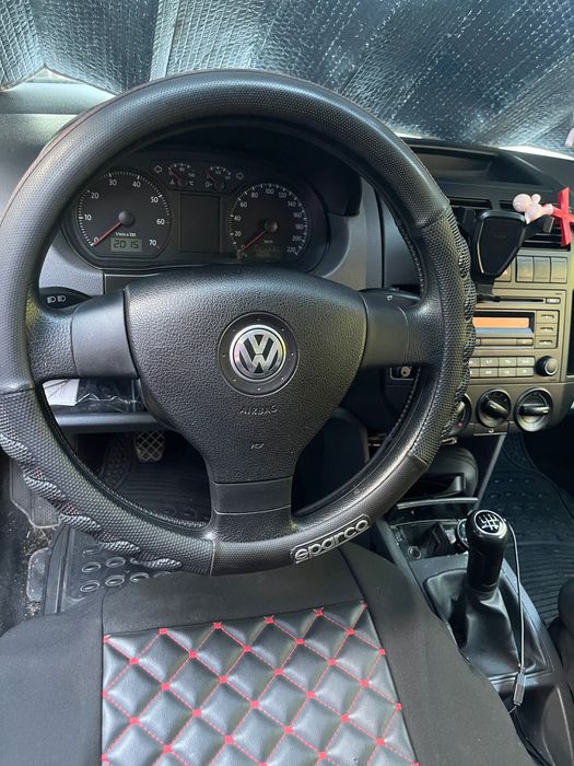 Автомобил VW Polo