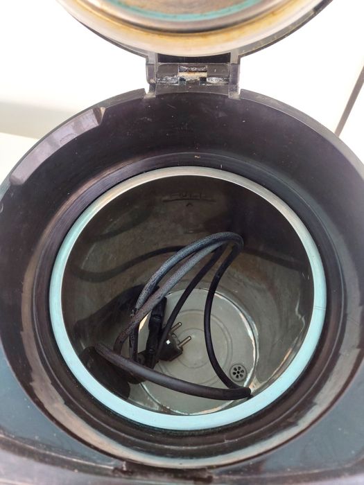 Продам чаиник  5тыс тенге     или  вариант