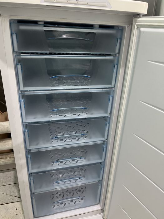 Холодильники.