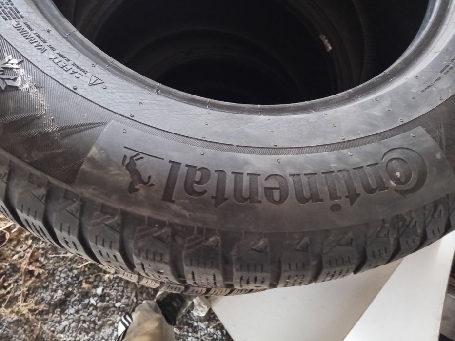 Продам резину зима 285 60R18