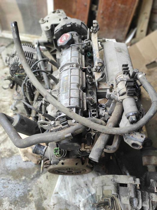 Двигател и глава за Рено Лагуна 1.8 Бензин (90 к.с.) 1996