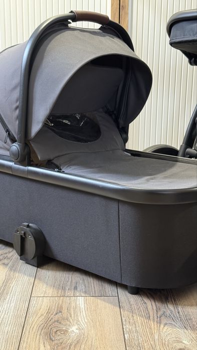 Продам детскую коляску 2в1